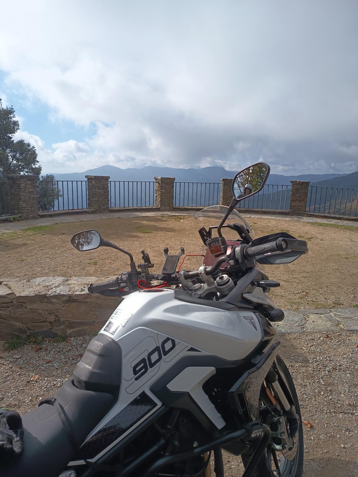 Id Rider: 454 - 2025-11-04 00:16:04 <h2> Mirador de Guaitadores</h2>