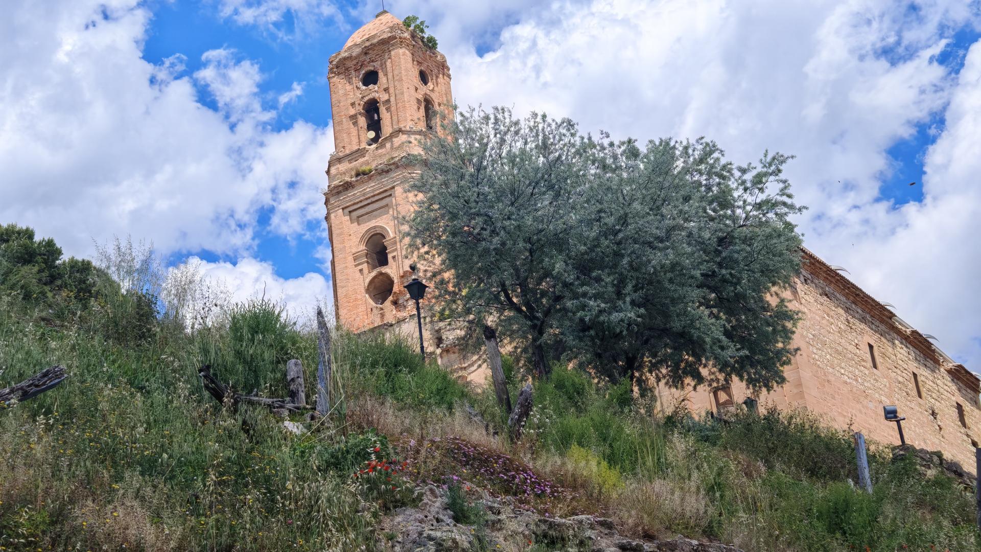 Id Rider: 624 - 2025-05-14 12:53:08 <h2> Antigua iglesia de Corbera d'Ebre</h2>