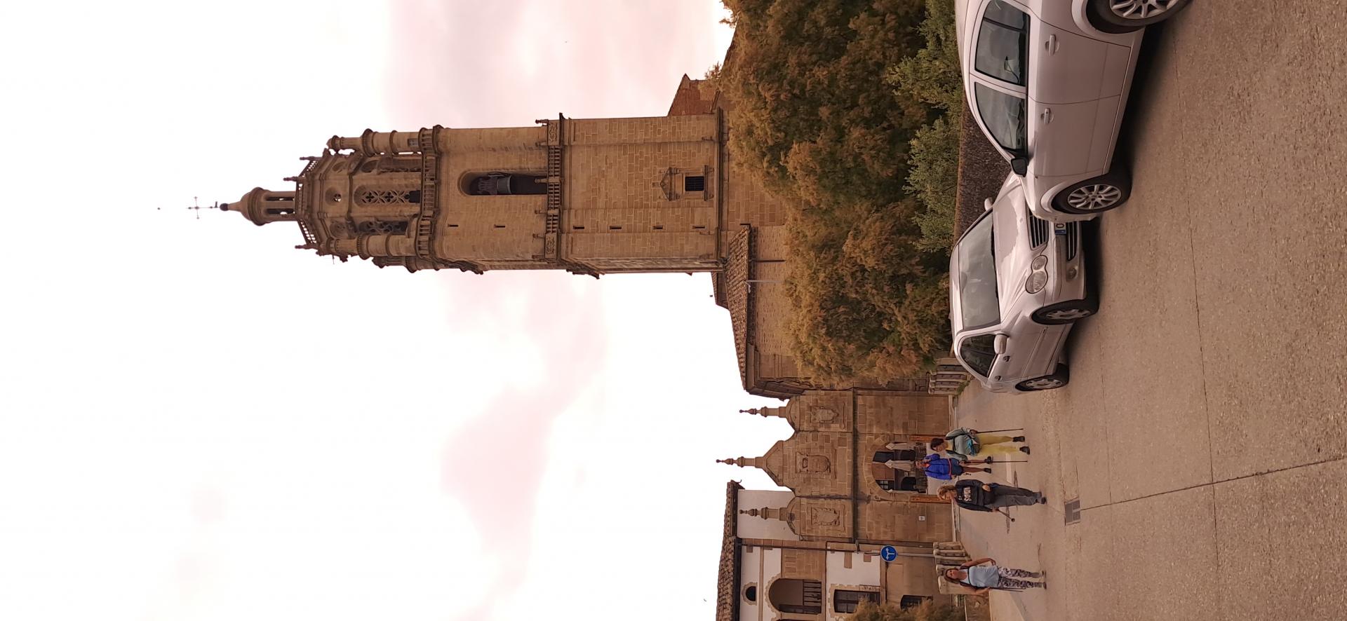 Id Rider: 570 - 2025-06-08 09:38:35 <h2> Iglesia Santa María de Los Arcos</h2>