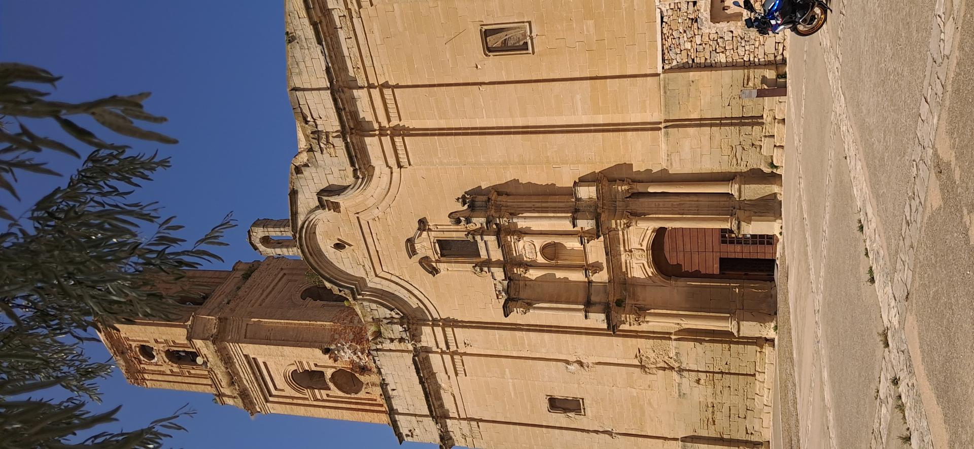 Id Rider: 570 - 2025-06-21 18:11:37 <h2> Antigua iglesia de Corbera d'Ebre</h2>