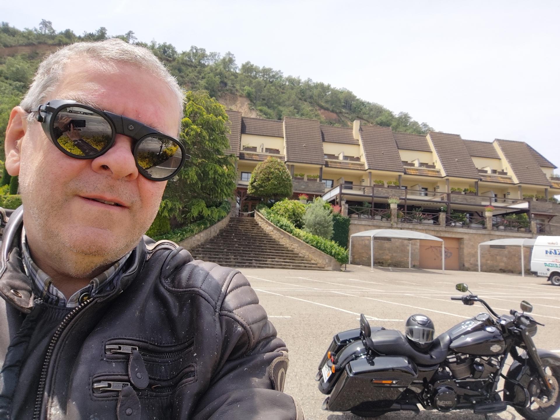 Id Rider: 1689 - 2025-05-27 15:35:59 <h2> Hotel Restaurant Cal Petit</h2>