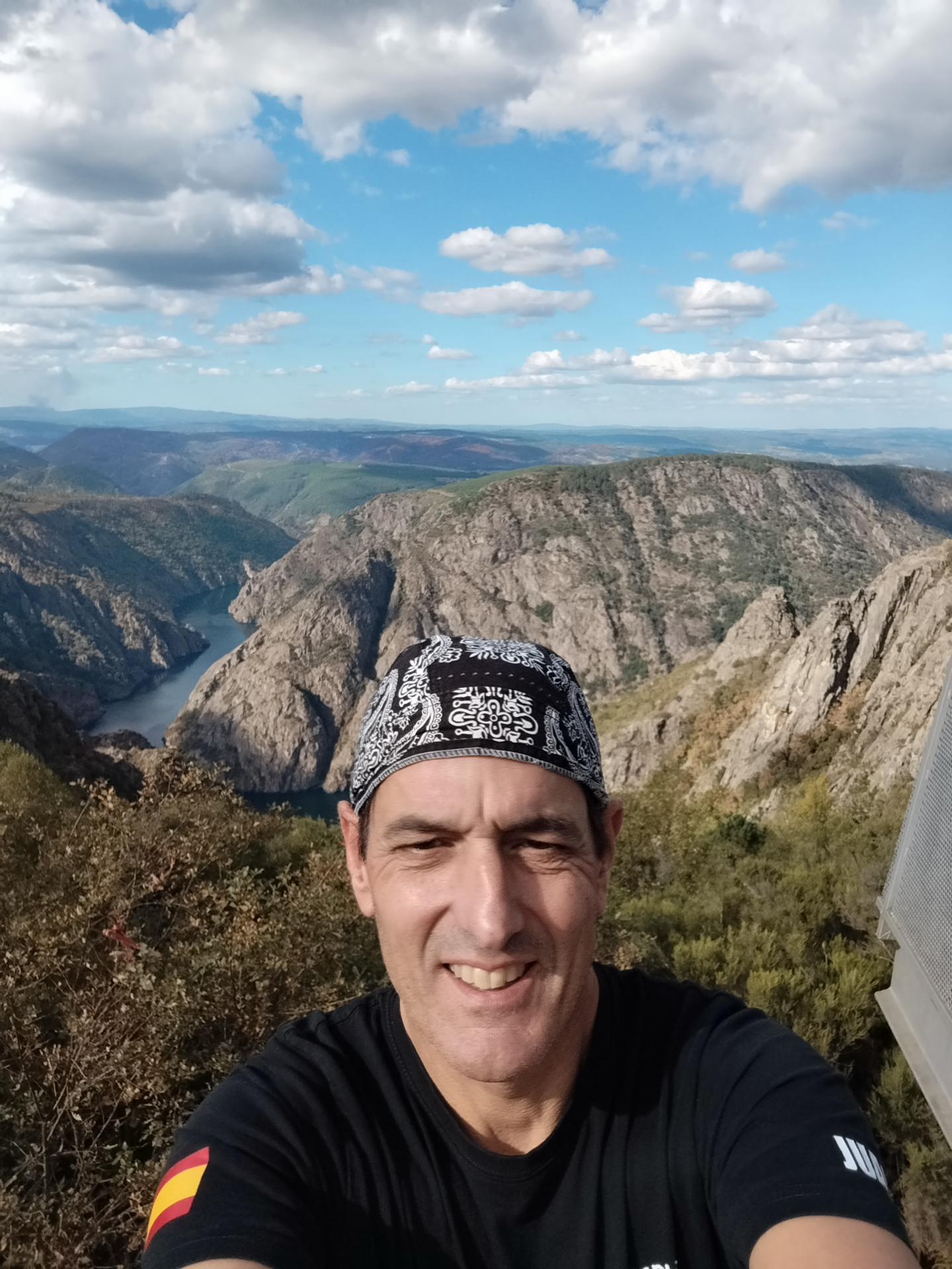 Id Rider: 1639 - 2025-10-12 16:07:02 <h2> Miradoiro de Cabezos - RIBEIRA SACRA</h2>