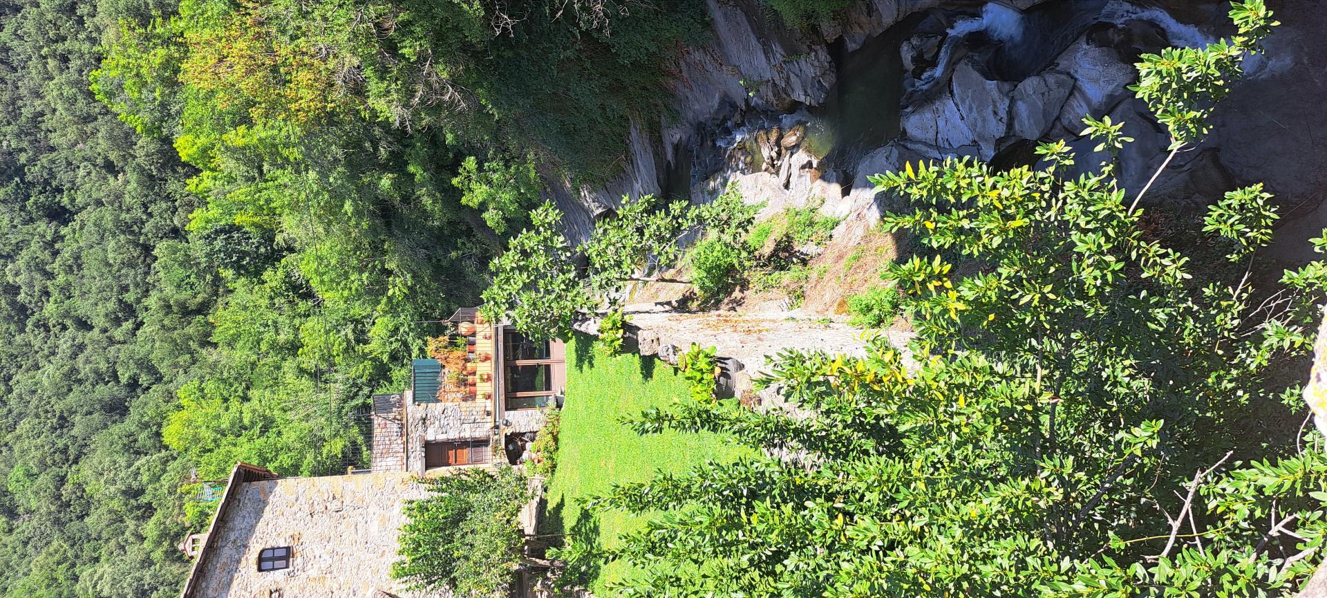 Id Rider: 104 - 2025-08-05 22:14:09 <h2> Esglèsia Sant Cristòbal de Beget</h2>