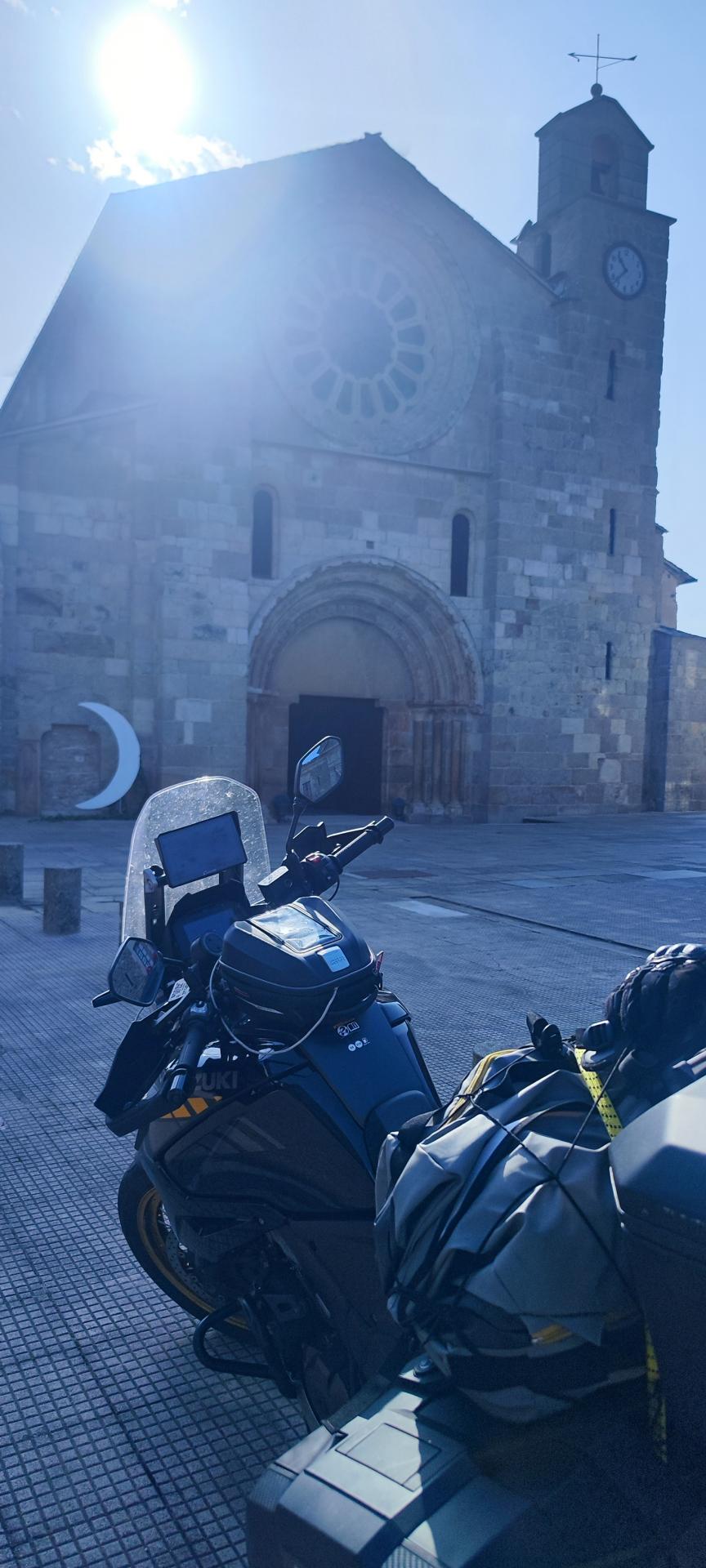 Id Rider: 156 - 2025-08-10 10:27:15 <h2> Monasterio de Santa María de Meira</h2>
