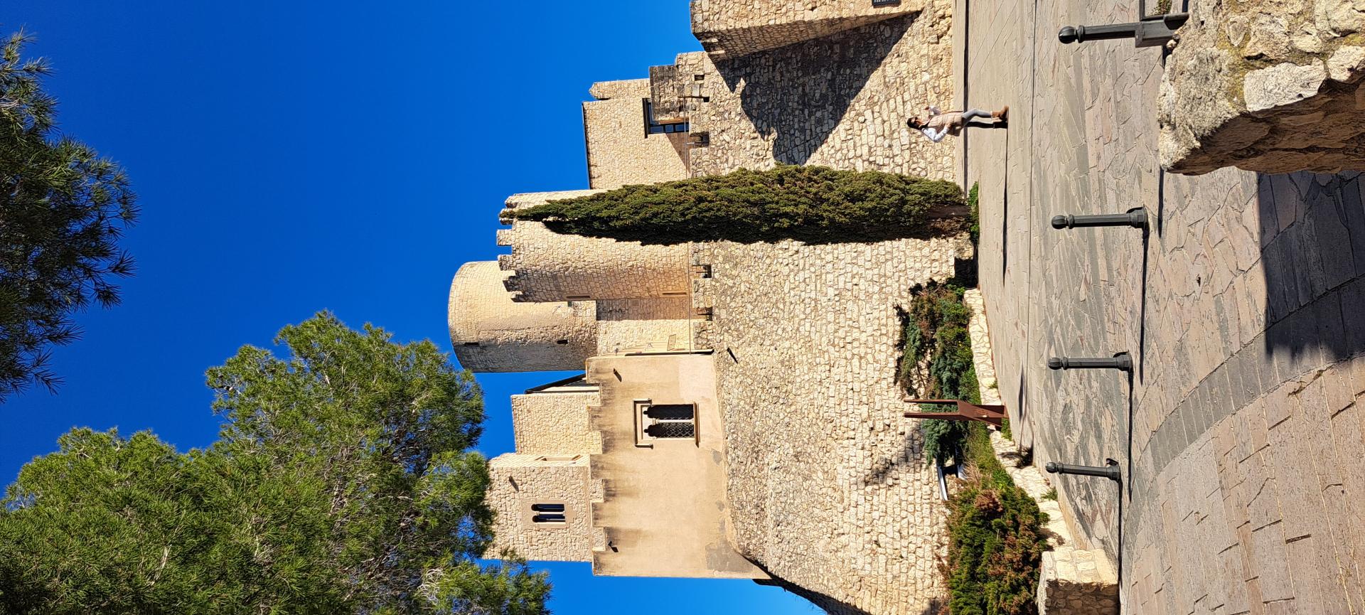 Id Rider: 104 - 2025-01-14 08:43:54 <h2> Castell de Castellet</h2>