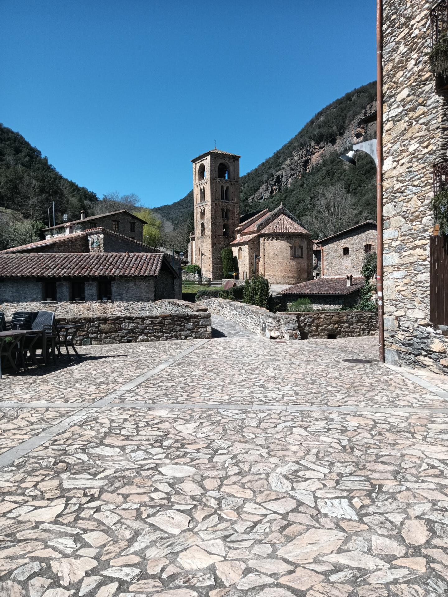 Id Rider: 624 - 2025-05-21 01:06:04 <h2> Esglèsia Sant Cristòbal de Beget</h2>
