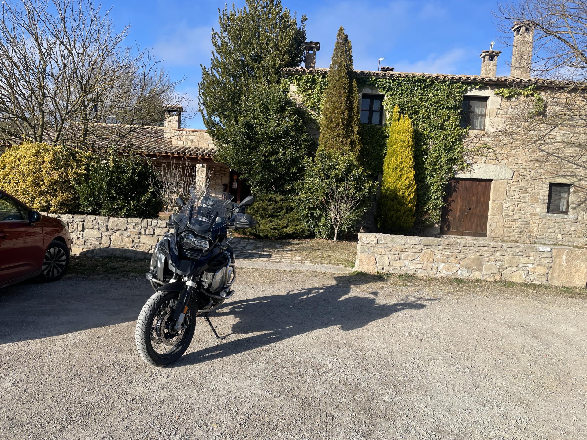 Id Rider: 217 - 2025-01-31 15:35:15 <h2> RESTAURANT MAS MONELLS</h2>